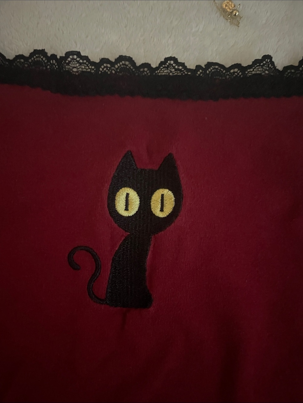ROMWE Burgundy Crop Cami with Black Cat Embroidery - Picture 3 of 7